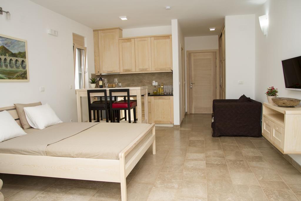 Apartments Brezanin Sutomore Εξωτερικό φωτογραφία